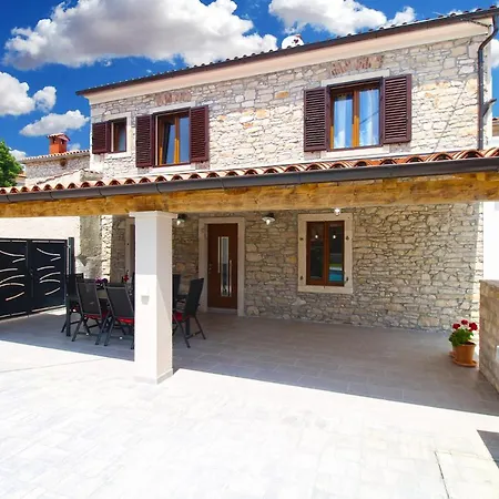 House 2249 Ližnjan