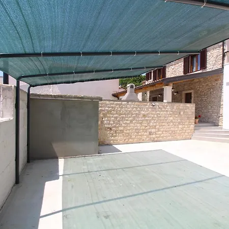 펜션 House 2249 Ližnjan