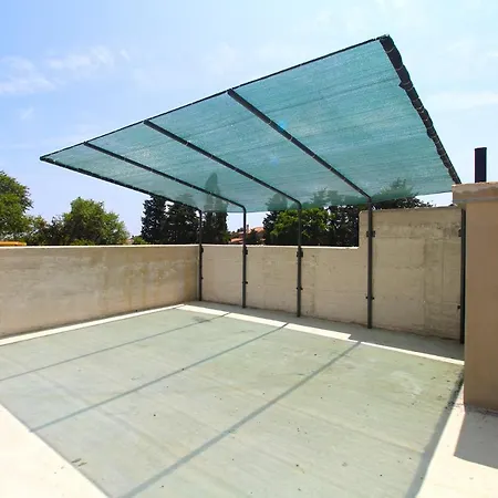 House 2249 בית נופש Ližnjan