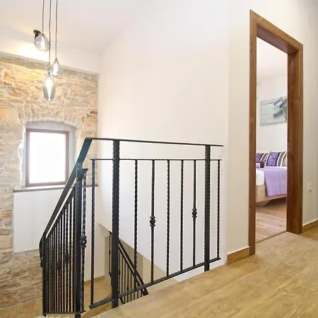 Σπίτι διακοπών House 2249 *